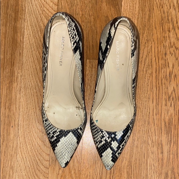 Marc Fisher Shoes - Marc Fisher Black and Cream Snakeskin Heels